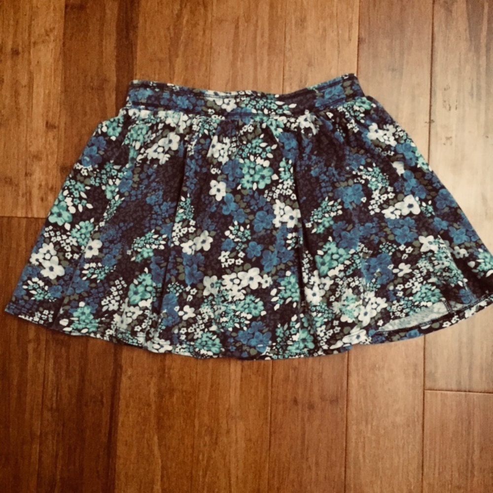 Blue Old navy flower SKORT
